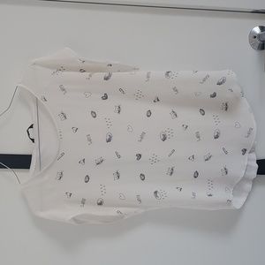 🎉2 for $15🎉 RW&CO Cat Print Blouse